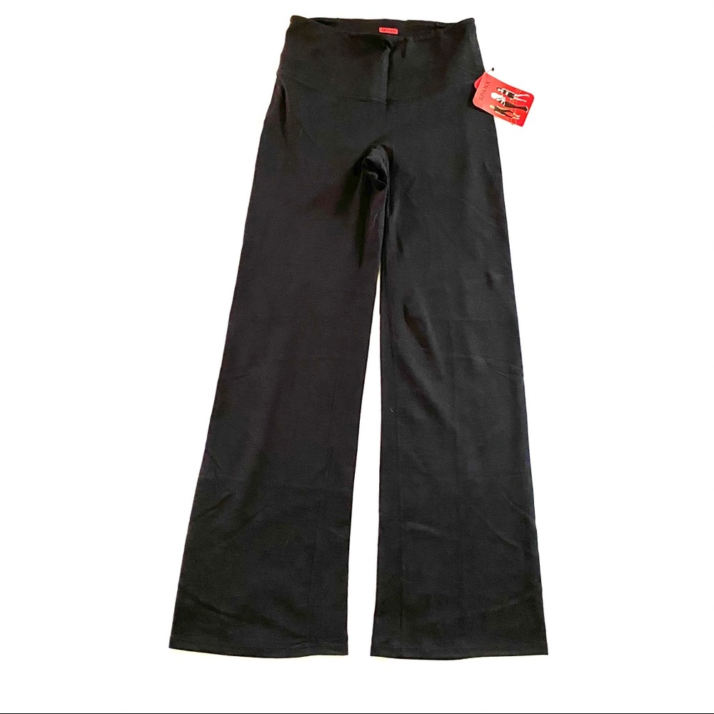 SOLD! 💚Spanx On The Go Pants - Picture 2 of 8